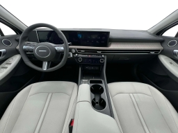 Hyundai Sonata Hybrid SEL FWD 2025