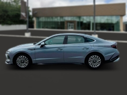 Hyundai Sonata Hybrid SEL FWD 2025