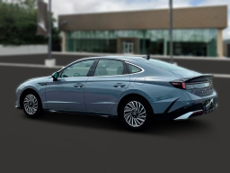 Hyundai Sonata Hybrid SEL FWD 2025