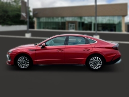 Hyundai Sonata Hybrid SEL FWD 2025