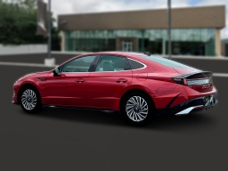 Hyundai Sonata Hybrid SEL FWD 2025