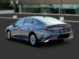 Hyundai Sonata Hybrid SEL FWD 2026