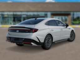 Hyundai Sonata Hybrid SEL FWD 2026