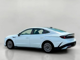 Hyundai Sonata Hybrid Limited FWD 2025