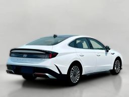 Hyundai Sonata Hybrid Limited FWD 2025