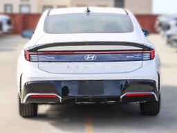 Hyundai Sonata SEL Sport FWD 2026