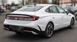 Hyundai Sonata SEL Sport FWD 2026