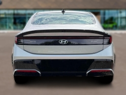 Hyundai Sonata SEL Sport FWD 2026