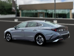 Hyundai Sonata SEL Sport FWD 2026