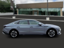 Hyundai Sonata SEL Sport FWD 2026
