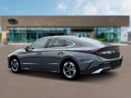 Hyundai Sonata SEL Sport FWD 2026