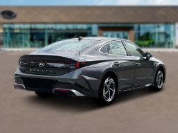 Hyundai Sonata SEL Sport FWD 2026