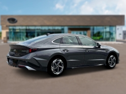 Hyundai Sonata SEL Sport FWD 2026
