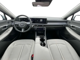 Hyundai Sonata SEL FWD 2025