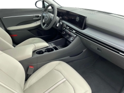 Hyundai Sonata SEL FWD 2025