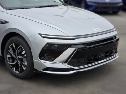 Hyundai Sonata SEL FWD 2025