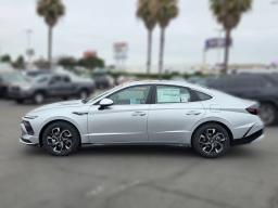 Hyundai Sonata SEL FWD 2025