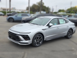 Hyundai Sonata SEL FWD 2025