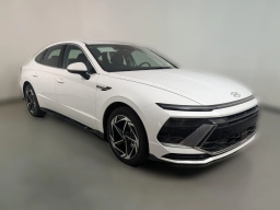 Hyundai Sonata SEL Sport FWD 2026