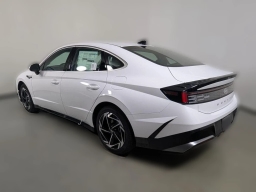 Hyundai Sonata SEL Sport FWD 2026