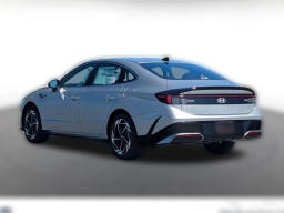 Hyundai Sonata SEL Sport FWD 2026