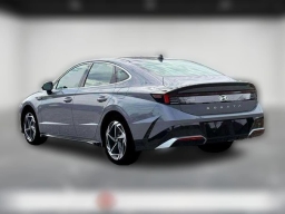 Hyundai Sonata SEL Sport FWD 2026