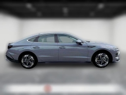 Hyundai Sonata SEL Sport FWD 2026