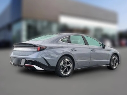 Hyundai Sonata SEL Sport FWD 2026
