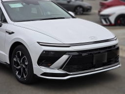 Hyundai Sonata SEL FWD 2025