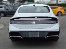 Hyundai Sonata SEL FWD 2025