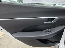 Hyundai Sonata SEL FWD 2025