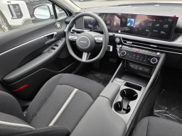 Hyundai Sonata SEL FWD 2025