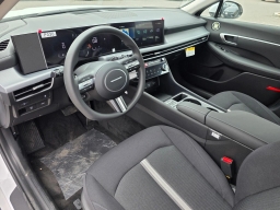 Hyundai Sonata SEL FWD 2025
