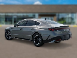 Hyundai Sonata SEL Sport FWD 2026