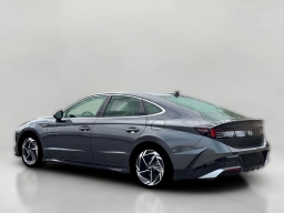 Hyundai Sonata SEL Sport AWD 2026