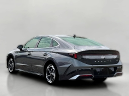 Hyundai Sonata SEL Sport AWD 2026