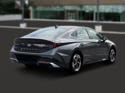 Hyundai Sonata SEL Sport FWD 2026