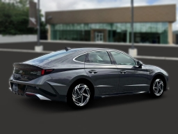Hyundai Sonata SEL Sport FWD 2026