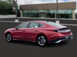 Hyundai Sonata SEL Sport FWD 2026