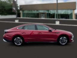 Hyundai Sonata SEL Sport FWD 2026