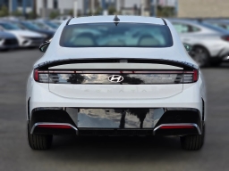 Hyundai Sonata SEL FWD 2025