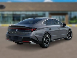 Hyundai Sonata SEL Sport FWD 2026