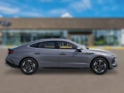 Hyundai Sonata SEL Sport FWD 2026