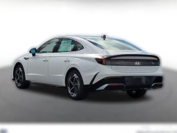 Hyundai Sonata SEL Sport FWD 2026