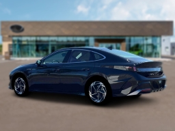 Hyundai Sonata SEL Sport FWD 2026