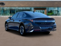 Hyundai Sonata SEL Sport FWD 2026