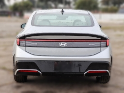 Hyundai Sonata SEL Sport FWD 2026
