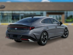 Hyundai Sonata SEL Sport FWD 2026