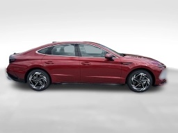Hyundai Sonata SEL Sport FWD 2026