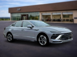Hyundai Sonata SEL Sport FWD 2026